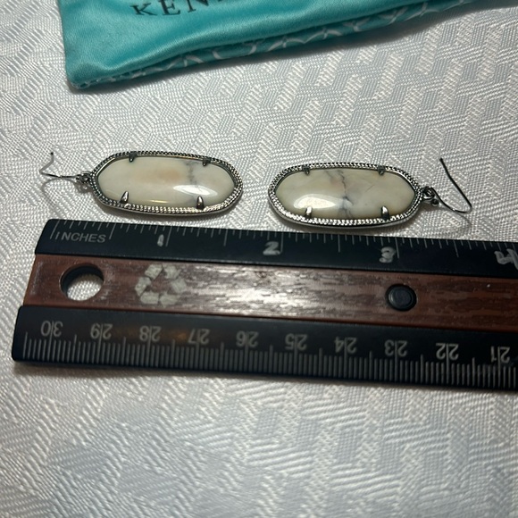 Kendra Scott Earrings Elle Howlite white gray silver - Picture 5 of 9